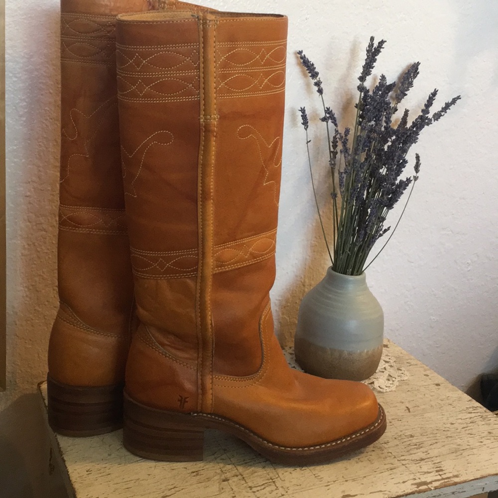 EUC Frye Campus Stitching Horse Boots